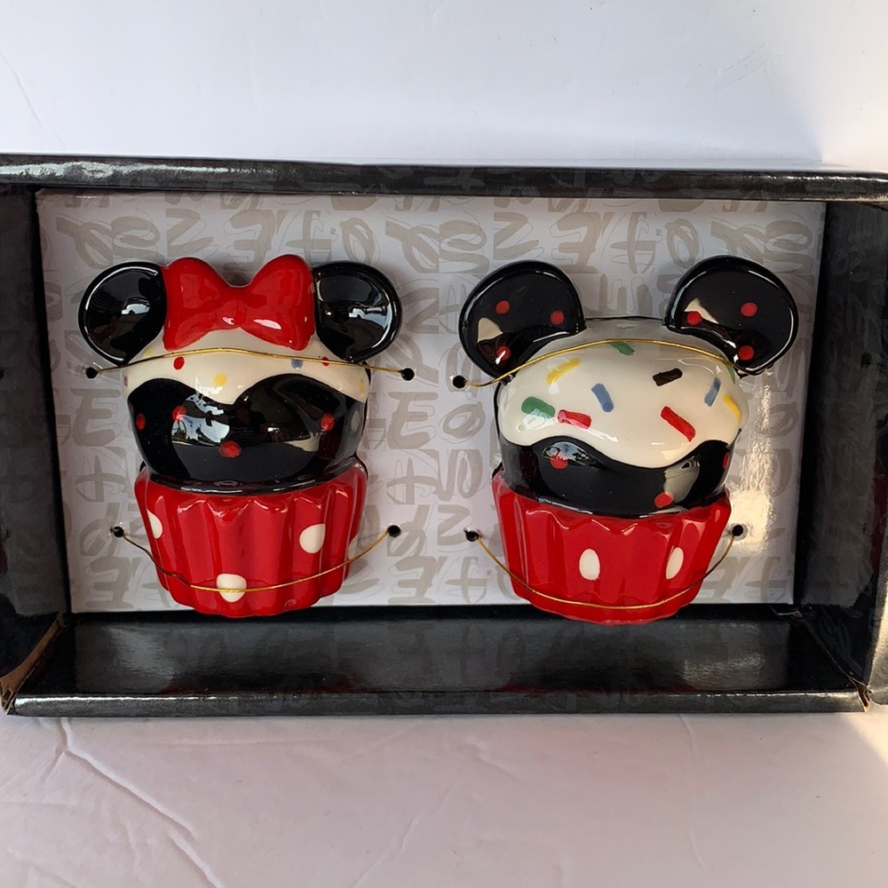 Mickey & Minnie Cupcake Salt & Pepper Shakers